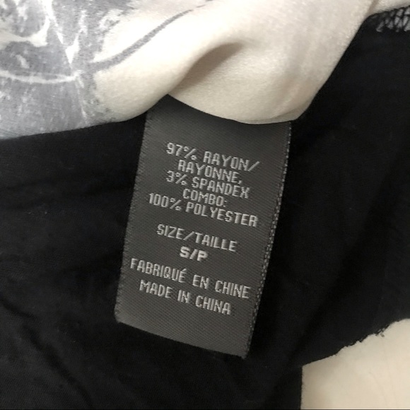 Round neck graphic shirt with rhinestone detailing - Picture 9 of 9